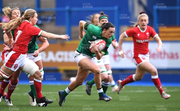 100421 - Wales Women v Ireland Women - Women's Six Nations - Hannah Tyrrell of Ireland gets into space