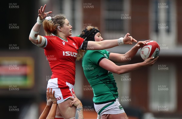100421 - Wales Women v Ireland Women - Women's 2021 Six Nations Pool B - Gwen Crabb of Wales and Aoife McDermott of Ireland go for the ball