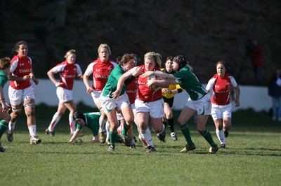 13.03.11 Wales Women v Ireland Women ... Wales Catrin Edwards breaks through the Irish defence. 