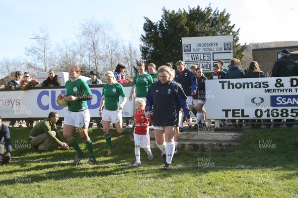 13.03.11 Wales Women v Ireland Women ...  