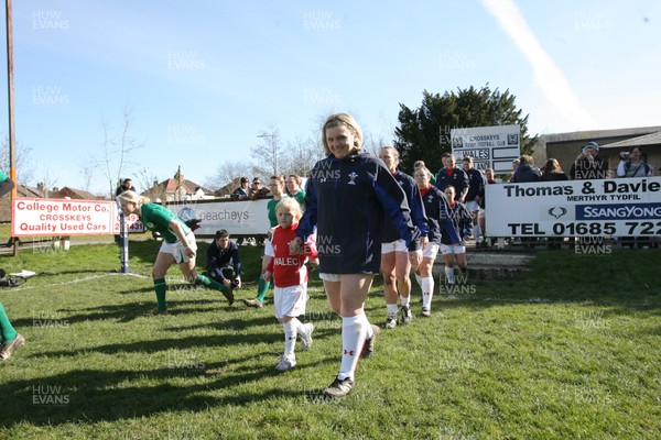13.03.11 Wales Women v Ireland Women ...  