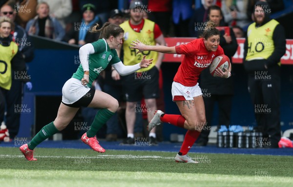 170319 - Wales v Ireland, Women's Six Nations 2019 - Jess Kavanagh of Wales races in to score try