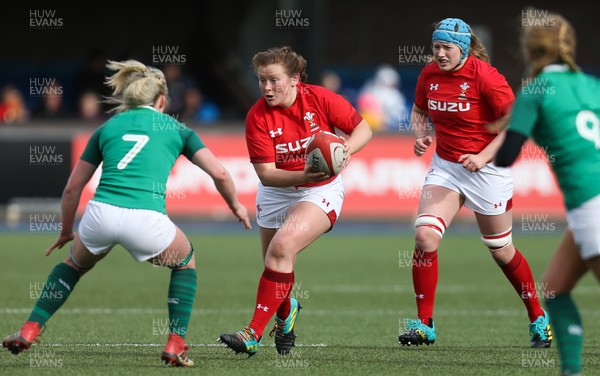 170319 - Wales v Ireland, Women's Six Nations 2019 - Caryl Thomas of Wales takes on Claire Molloy of Ireland