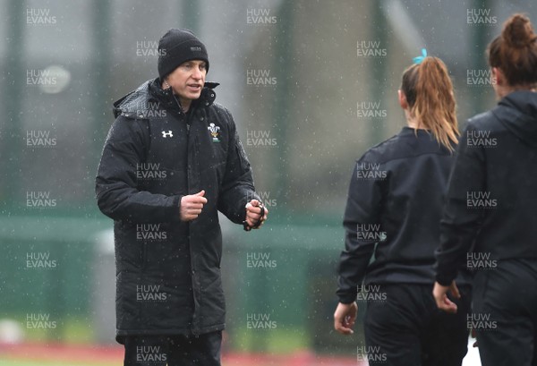 210118 - Wales Women v Ireland Women - Wales coach Gareth Wyatt