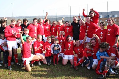 21.03.09 Wales vs. Ireland. Women's 6 Nations.  The Wales Women's rugby team celebrate as they win the Triple Crown. 