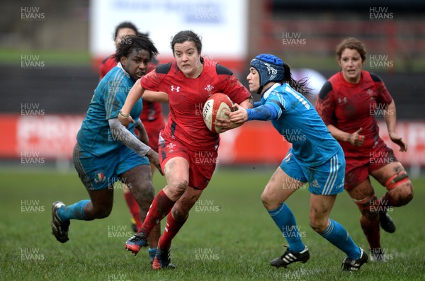 020214 - Wales Women v Italy  Women - RBS Women's Six Nations 2014 -Elen Evans of Wales