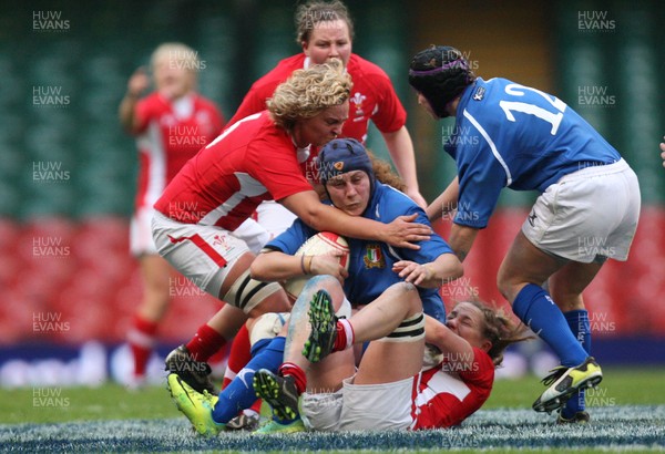 100312 -  Wales Women v Italy Women  - Action from Wales Women v Italy Women