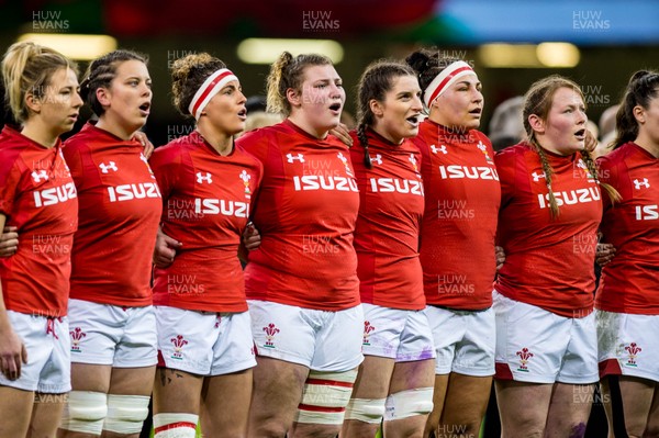 110318 - Wales Women v Italy Women, Nat West 6 Nations Championship - The wales team sings the National anthem 