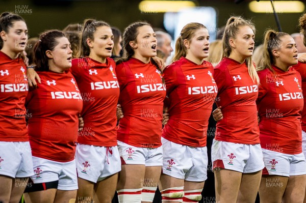 110318 - Wales Women v Italy Women, Nat West 6 Nations Championship - The wales team sings the National anthem 