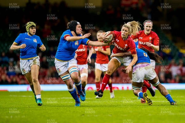 110318 - Wales Women v Italy Women, Nat West 6 Nations Championship -Alecs Donovan of Wales ( with ball ) makes her way upfield 