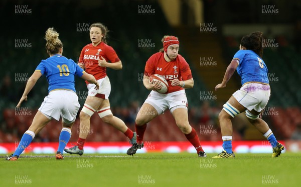 110318 - Wales Women v Italy Women - Natwest 6 Nations Championship - Carys Philips of Wales is challenged by Elisa Giordano of Italy
