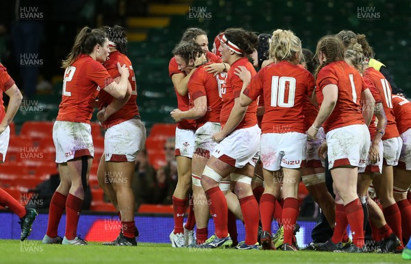 110318 - Wales Women v Italy Women - Natwest 6 Nations Championship - Alisha Butchers of Wales celebrates scoring a try with team mates