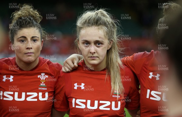 110318 - Wales Women v Italy Women - Natwest 6 Nations Championship - Hannah Jones of Wales