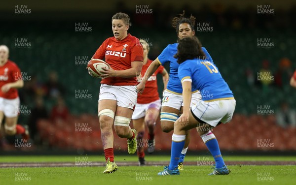110318 - Wales Women v Italy Women - Natwest 6 Nations Championship - Sioned Harries of Wales