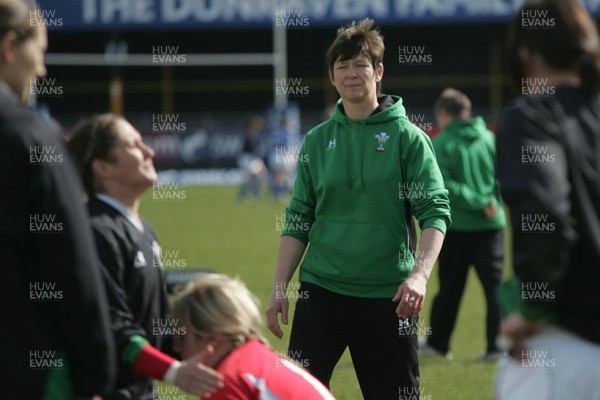 21.03.10 Wales v Italy - Womens' 6 Nations Championship - Wales' forwards coach Lisa Burgees oversees the warm-up as Wales prepare to take on Italy.  