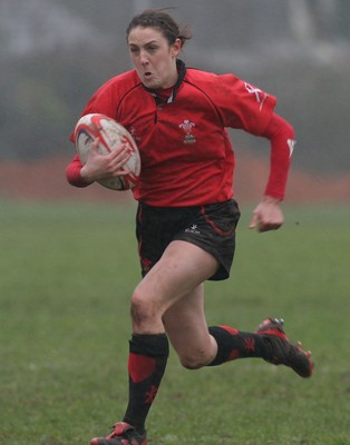 24.02.08 The Women's 6 Nations. Wales vs. Italy...  Hayley Baxter races away to score for Wales.  