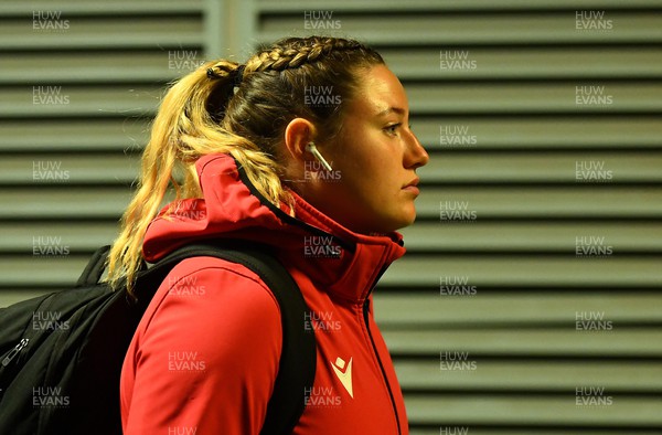 300422 - Wales Women v Italy Women - TikTok Women's Six Nations - Gwen Crabb of Wales arrive