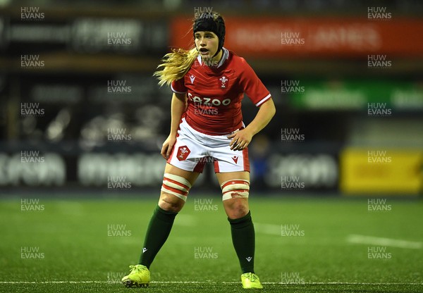 071121 - Wales Women v Japan Women - Autumn Internationals - Bethan Lewis of Wales