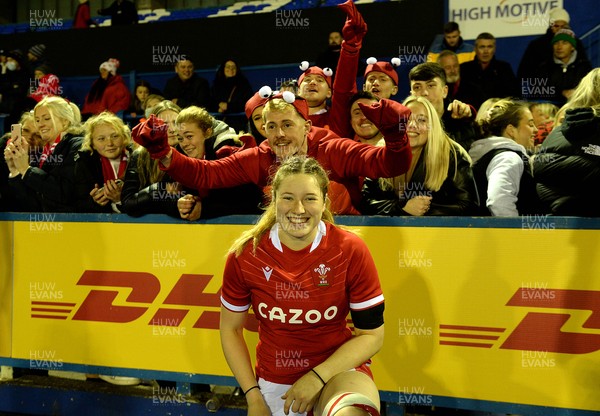 071121 - Wales Women v Japan Women - Autumn Internationals - Gwen Crabb of Wales at the end of the game