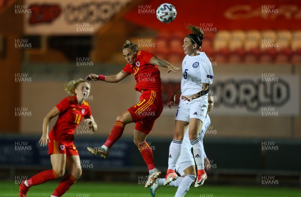 170921 - Wales Women v Kazakhstan Women, FIFA Women’s World Cup 2023 Qualifying Round - Jessica Fishlock of Wales looks to get a headed attempt at goal
