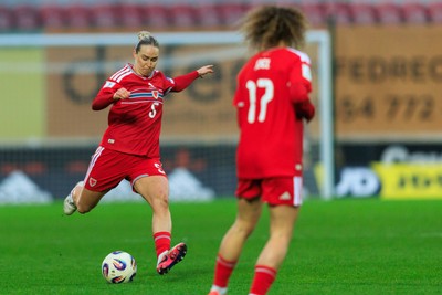 070326 - Wales v Montenegro - 2027 FIFA Women's World Cup Qualifying - Rhiannon Roberts of Wales crosses the ball