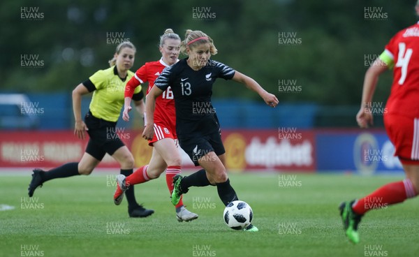 040619 - Wales v New Zealand, Women's International Challenge Match - Rosie White of New Zealand charges forward
