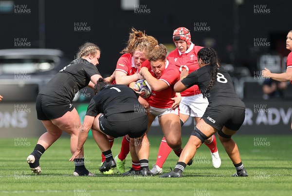 281023 - Wales Women v New Zealand Women, WXV1 - Gwenllian Pyrs of Wales and Abbie Fleming of Wales look to charge forward