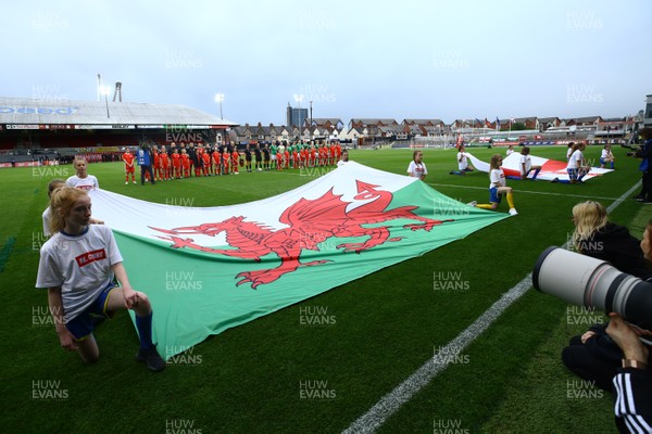 030919 - Wales v Northern Ireland - European Women's Championship - Group Stage -  Players of Wales line up for the Anthems 