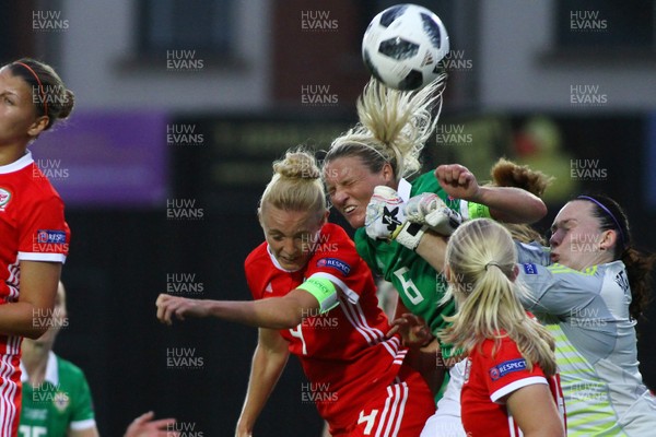 030919 - Wales v Northern Ireland - European Women's Championship - Group Stage -  Sophie Ingle of Wales heads narrowly wide 
