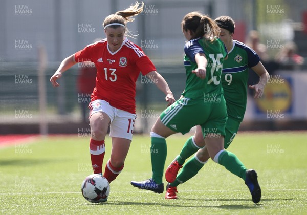 070417 - Wales Women v Northern Ireland Women, International Friendly  - Hannah Miles of Wales takes on Samantha Kelly of Northern Ireland