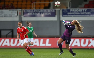 190816 - Wales Women v Republic of Ireland, Friendly Challenge - Kayleigh Green of Wales tries to get the ball past keeper Grace Moloney of Ireland