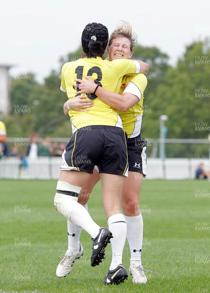 Huw Evans Agency 2010 - Wales'  Mared Evans celebrates with Ceri Redman after scoresr her 1st  try Wales v South Africa  - Women's  Rugby World Cup - (9th Place Play-Off)Surrey Sports Park - 05/09/2010 - All rights reserved