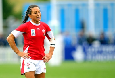 Huw Evans Agency 2010 - Massive disappointment for Non Evans as she reflects on defeat at the final whistle - Wales v South Africa  - Women's  Rugby World Cup - Surrey Sports Park - 24/08/2010 - All rights reserved