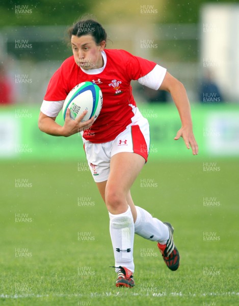  Huw Evans Agency 2010 - Awen Thomas Wales v South Africa  - Women's  Rugby World Cup - Surrey Sports Park - 24/08/2010 - All rights reserved