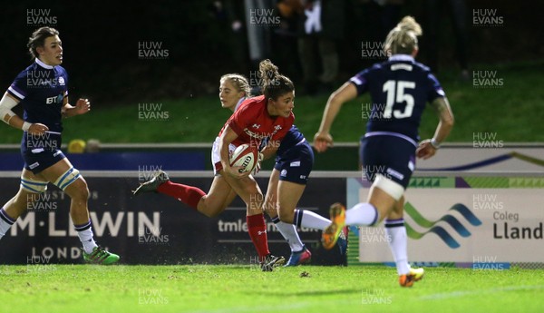 020218 - Wales Women v Scotland Women - Natwest 6 Nations - Jess Kavanagh Williams of Wales scores a try