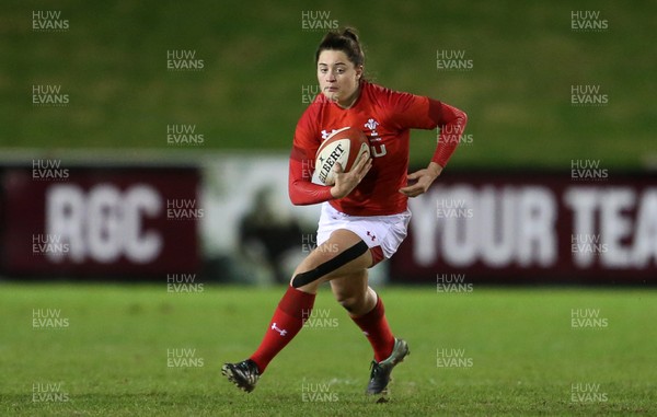 020218 - Wales U20s v Scotland U20s - Natwest 6 Nations - Robyn Wilkins of Wales