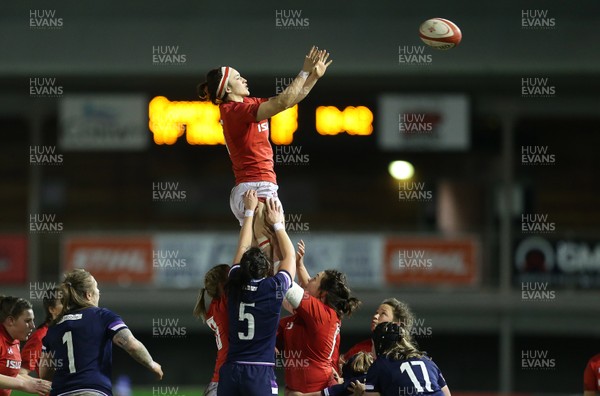 020218 - Wales U20s v Scotland U20s - Natwest 6 Nations - Mel Clay of Wales wins the line out