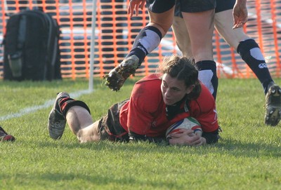 02.02.08 The Women's 6 Nations. Wales vs. Scotland. Taffs Well RFC, Cardiff, Wales. 
 
Louise Rickard scores her second try. 
 
