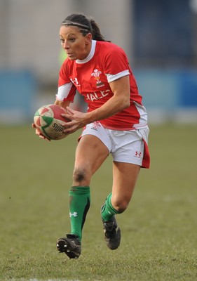 14.02.10 - Wales Women v Scotland Women- Womens Six Nations 2010 - Non Evans of Wales. 