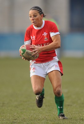14.02.10 - Wales Women v Scotland Women- Womens Six Nations 2010 - Non Evans of Wales. 