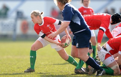 14.02.10 - Wales Women v Scotland Women- Womens Six Nations 2010 - Laura Prosser of Wales. 