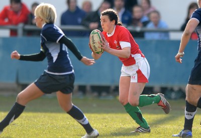 14.02.10 - Wales Women v Scotland Women- Womens Six Nations 2010 - Awen Thomas of Wales. 