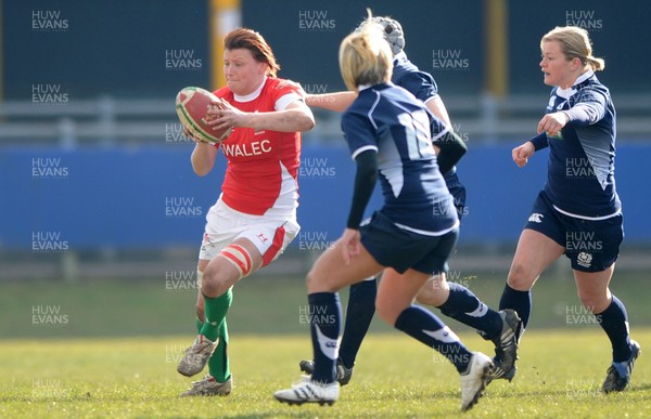 14.02.10 - Wales Women v Scotland Women- Womens Six Nations 2010 - Rachel Taylor of Wales. 