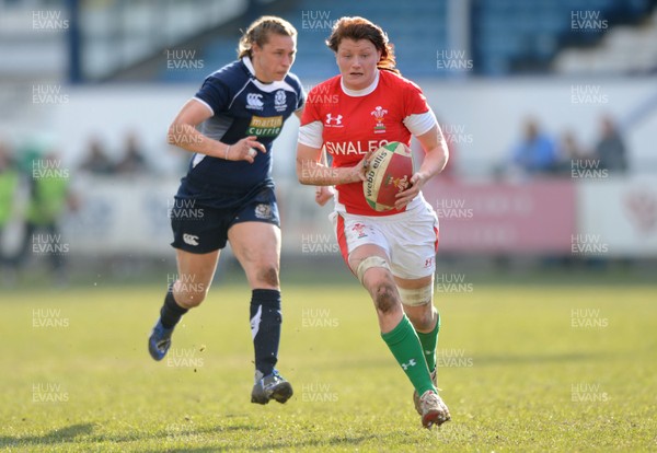 14.02.10 - Wales Women v Scotland Women- Womens Six Nations 2010 - Rachel Taylor of Wales. 