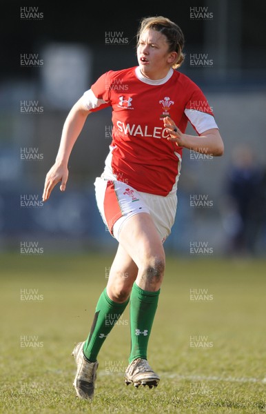 14.02.10 - Wales Women v Scotland Women- Womens Six Nations 2010 - Aimee Young of Wales. 