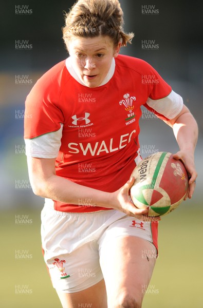 14.02.10 - Wales Women v Scotland Women- Womens Six Nations 2010 - Aimee Young of Wales. 