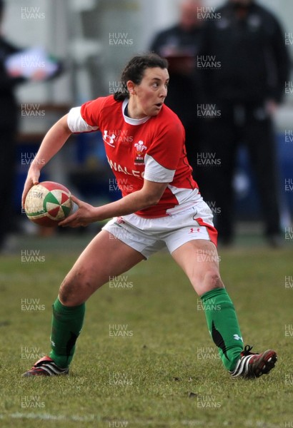 14.02.10 - Wales Women v Scotland Women- Womens Six Nations 2010 - Awen Thomas of Wales. 