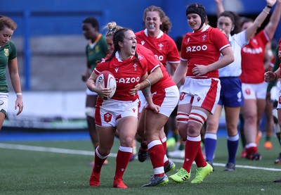 131121 - Wales Women v South Africa Women - Autumn Internationals - Ffion Lewis of Wales celebrates scoring a try with team mates