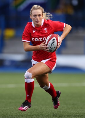 131121 - Wales Women v South Africa Women - Autumn Internationals - Megan Webb of Wales