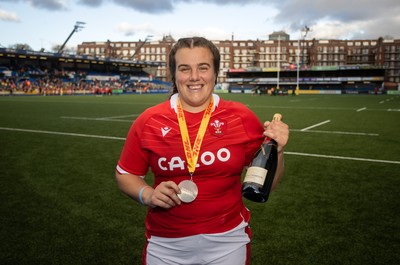 131121 - Wales Women v South Africa Women - Autumn Internationals - Player of the match Carys Phillips of Wales